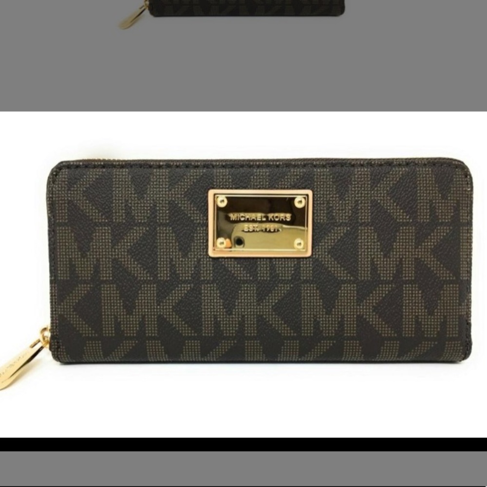 Michael Kors Brown Jet Set Zip Around Continental Wallet